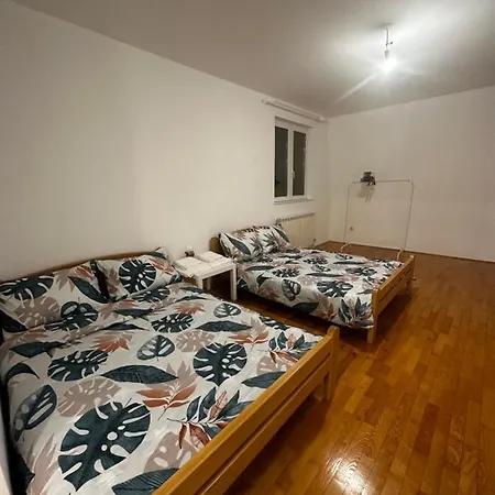 Golf Guest house *